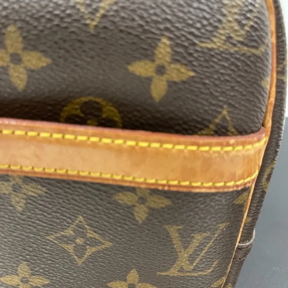 Louis Vuitton Reporter Shoulder/Crossbody Bag Monogram Canvas/Vachetta (JB1153)